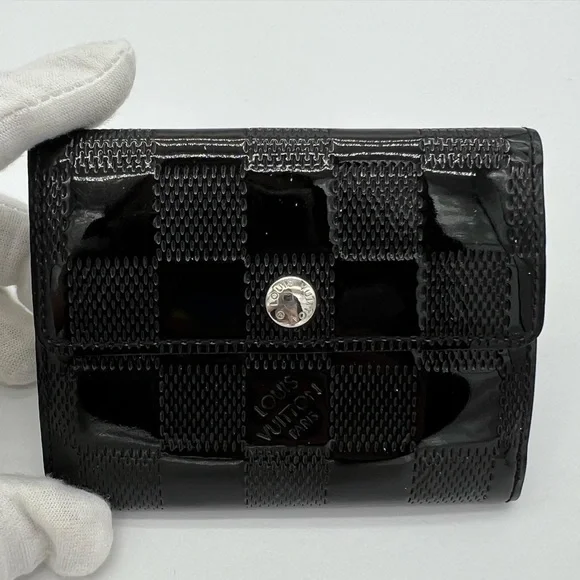 ❌SOLD❌Authentic Louis Vuitton men’s mini card wallet - Picture 3 of 11